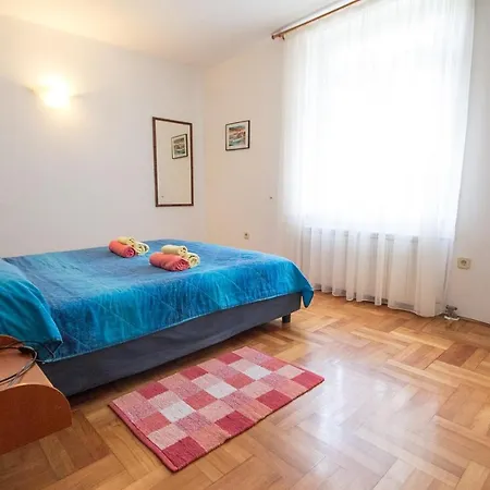 Valdepian 3br With Balcony With Sea View Basanija