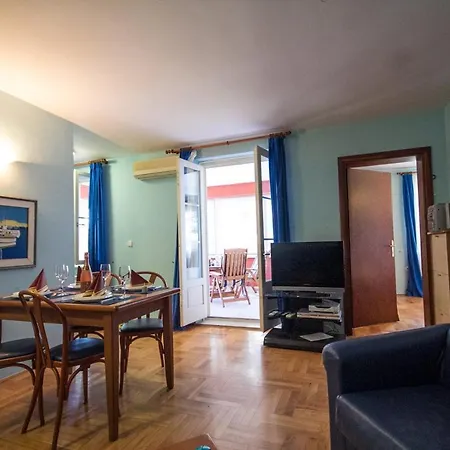 Valdepian 3br With Balcony With Sea View