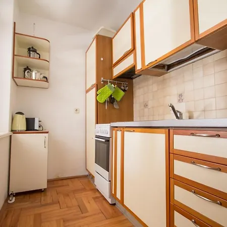 Guest house Valdepian 3br With Balcony With Sea View Basanija