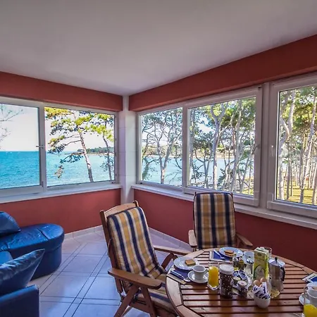 Valdepian 3br With Balcony With Sea View