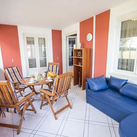 Valdepian 3br With Balcony With Sea View