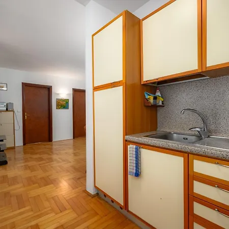 Valdepian 3br With Balcony With Sea View 3*